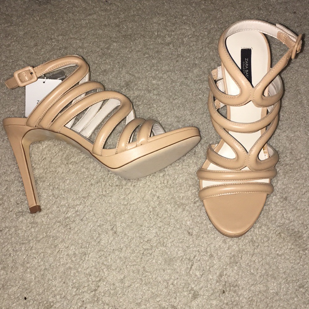 Brand New Zara Tan Sandals - Size 9 (40)